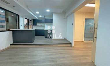 Oficina en Arriendo en Planta completa, remodelada, MUT