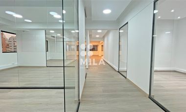 Oficina en Arriendo en Planta completa, remodelada, MUT