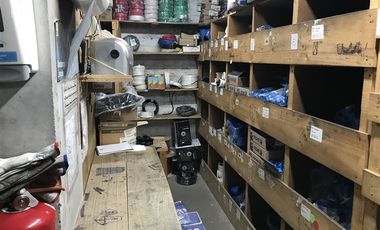 Local Comercial en Arriendo en Tabancura / Las Hualtatas