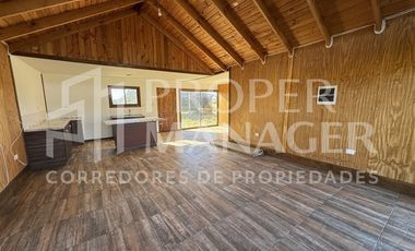 Casa en Arriendo en Casa 260m2 de 4D-4B en Parcela de 2.500m2