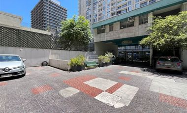 Departamento en Arriendo en Metro Santa Lucia