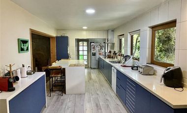 Casa en Venta en Condominio Polo Manquehue / Guay Guay