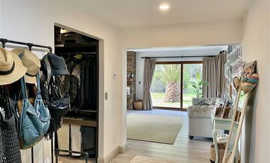 Casa en Venta en Condominio Polo Manquehue / Guay Guay