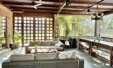 Casa en Venta en Condominio Polo Manquehue / Guay Guay