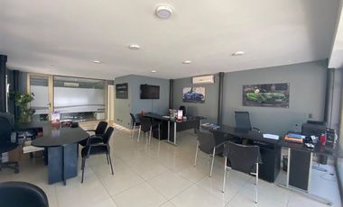 Local Comercial en Venta en Av. Las Condes / Valle Alegre