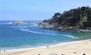 Casa en Venta en Frente a la playa de Zapallar