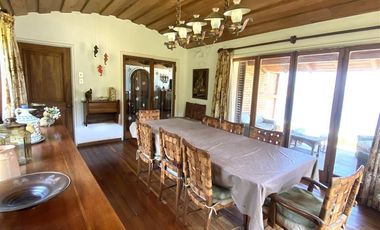 Casa en Venta en Frente a la playa de Zapallar