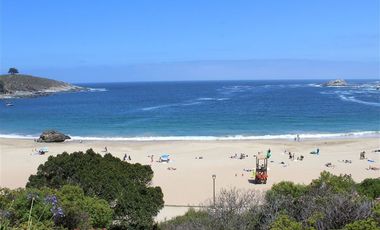 Casa en Venta en Frente a la playa de Zapallar