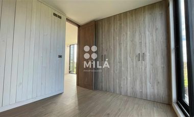 Casa en Arriendo en Casa nueva en parcela de 5000m