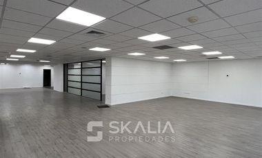 Oficina en Arriendo en Edificio el Bosque norte 177
