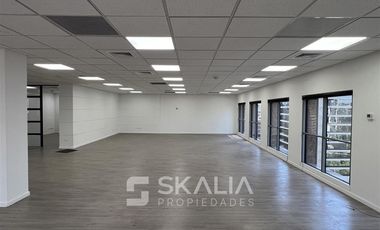 Oficina en Arriendo en Edificio el Bosque norte 177