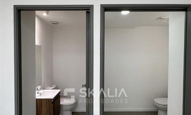 Oficina en Arriendo en Edificio el Bosque norte 177