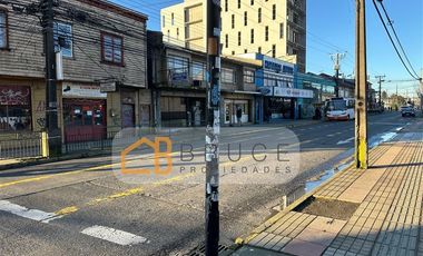 Local Comercial en Venta en Los Carrera 1102