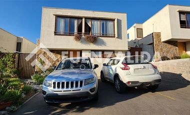 Casa en Venta en Alvaro Casanova