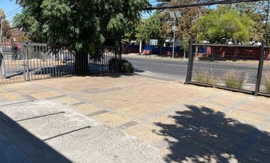 Local Comercial en Arriendo en Luis Pasteur / Los Gomeros