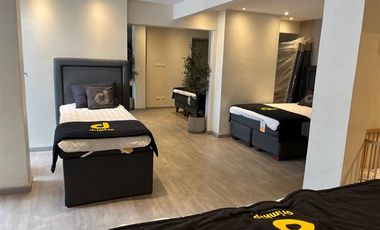 Local Comercial en Arriendo en Luis Pasteur / Los Gomeros