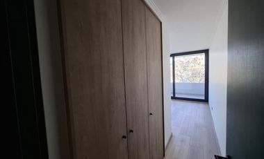 Departamento en Venta en El Rodeo 1950