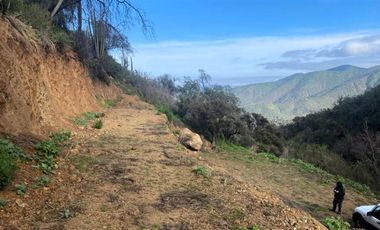 Parcela en Venta en Condominio Los Bosques de Miraflores / Curacaví