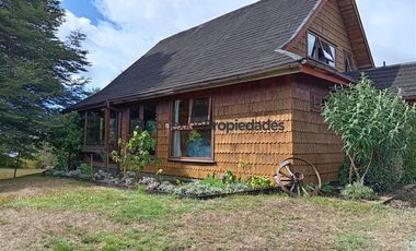 Casa en Venta en VENTA GRAN CASA, PARCELACIÓN LOS VOLCANES, LLANQUIHUE.