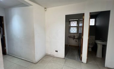 Oficina en Venta en Embajador Doussinague / Los Cobres de Vitacura