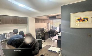 Oficina en Venta en Av. Providencia - Metro P. de Valdivia