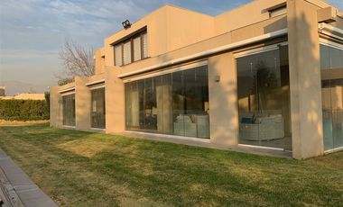 Casa en Venta en CAMINO EL ALGARROBO