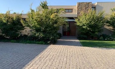 Casa en Venta en CAMINO EL ALGARROBO