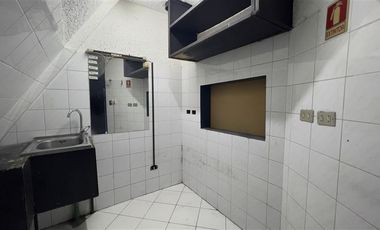 Local Comercial en Arriendo en Av. Vitacura / La llavería