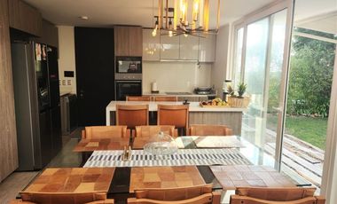 Casa en Venta en Camino Las Pircas con Los Presidentes