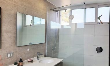 Casa en Venta en Camino Las Pircas con Los Presidentes