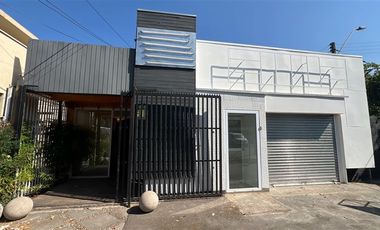 Local Comercial en Venta en Embajador Doussinague / Los Cobres de Vitacura