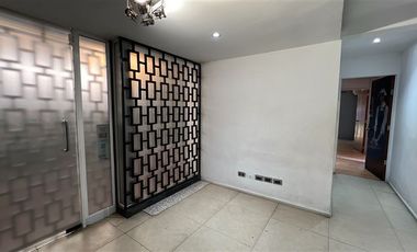 Local Comercial en Venta en Embajador Doussinague / Los Cobres de Vitacura