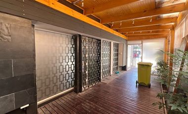 Local Comercial en Venta en Embajador Doussinague / Los Cobres de Vitacura