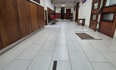 Oficina en Venta en Bulnes 280