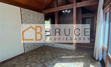 Casa en Arriendo en Casanova 899