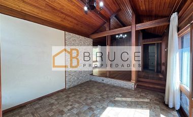 Casa en Arriendo en Casanova 899