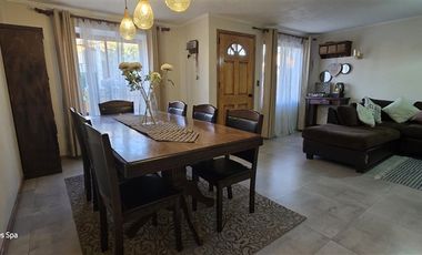 Casa en Venta en Los Ciruelos / Av. Tobalaba