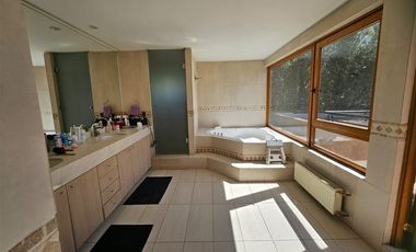 Casa en Venta en Punta de aguila 4445