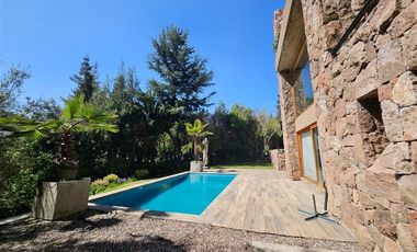 Casa en Venta en Punta de aguila 4445