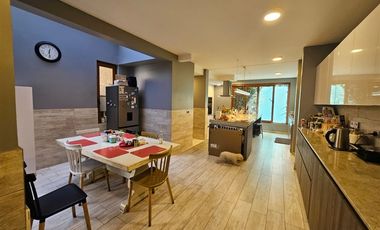 Casa en Venta en Punta de aguila 4445