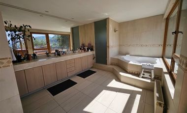 Casa en Venta en Punta de aguila 4445