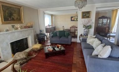 Casa en Venta en AV. MACUL/VICTOR DGO. SILVA