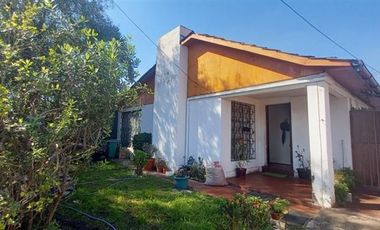 Casa en Venta en AV. MACUL/VICTOR DGO. SILVA