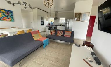 Casa en Venta en Condominio rocas del mar 566