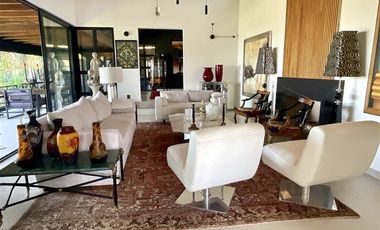 Casa en Venta en Carlos Peña Otaegui / Colina Del Peumo