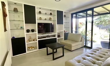 Casa en Venta en Carlos Peña Otaegui / Colina Del Peumo