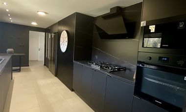 Casa en Venta en Carlos Peña Otaegui / Colina Del Peumo