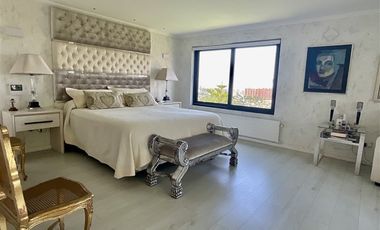 Casa en Venta en Carlos Peña Otaegui / Colina Del Peumo