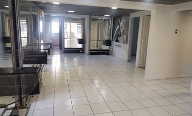 Local Comercial en Arriendo en Vitacura / Rinconada