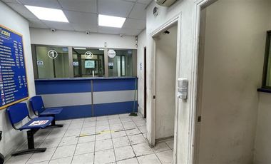 Local Comercial en Arriendo en Agustinas / Bandera